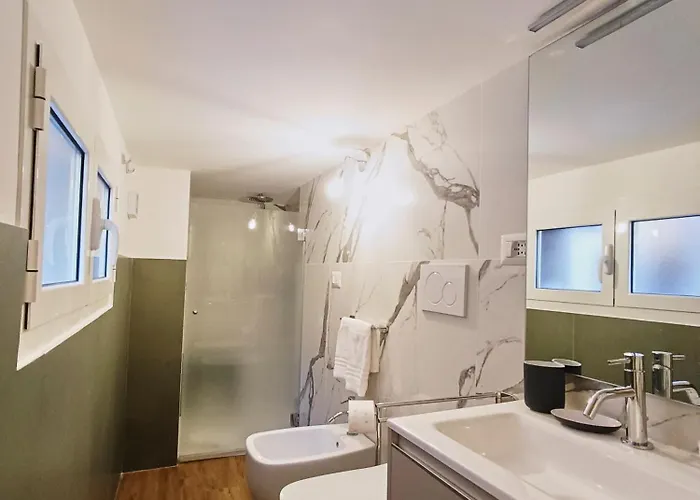 Mini Con Balcone A Piazza Del Popolo Апартаменты