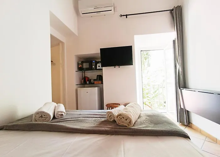 Mini Con Balcone A Piazza Del Popolo *