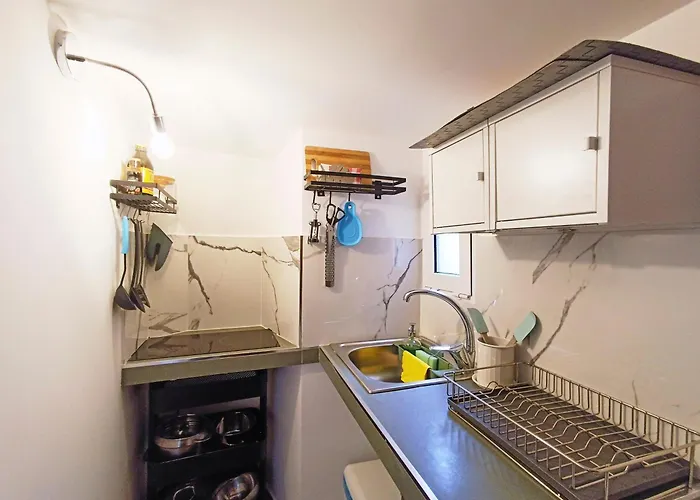 Mini Con Balcone A Piazza Del Popolo Апартаменты *