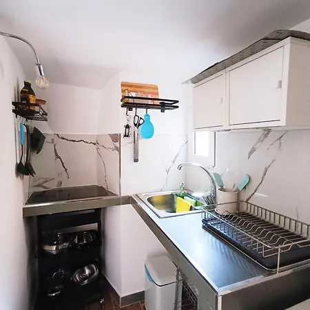 Mini Con Balcone A Piazza Del Popolo Διαμέρισμα